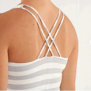 Lululemon free to be tank